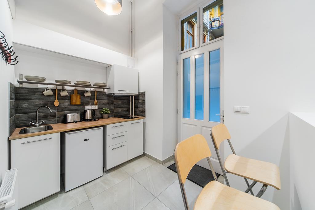 Astoria Airconed Apartments บูดาเปสต์ ภายนอก รูปภาพ